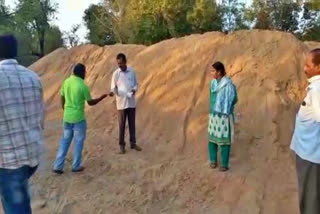 illegal sand seized by police revenue officers at wanaparthy district
