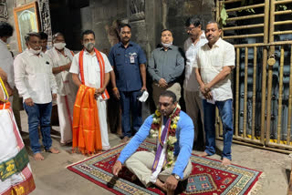 Minister Mekapati Gautam Reddy in the service of his father