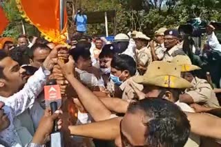 shivasena attack on police