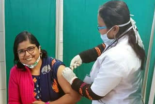 Health workers are not taking corona vaccine in Sheikhpura