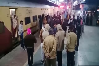 हिसार-सिकंदराबाद ट्रेन में चोरी, Pali news