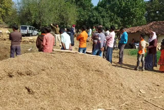 Woman commits suicide by jumping into a well