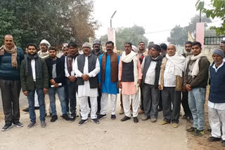 People of Yadav community arrived to give memorandum