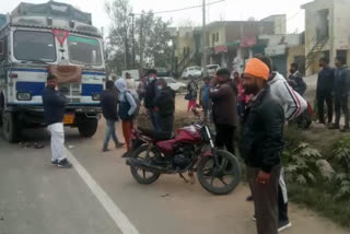 बद्दी नालागढ़ सड़क पर हादसा, accident on baddi nalagarh road