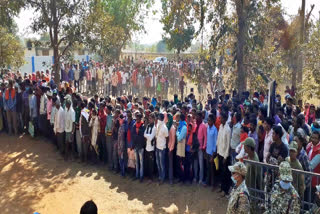 villagers-protest-in-kanker-to-save-water-forest-and-land