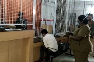 gang held hyderabad news  muthoot fincorp robbery hyderabad latest news  മുത്തൂറ്റ് മോഷണം വാർത്ത  മുത്തൂറ്റ് മോഷണം പ്രതികൾ പിടിയിൽ വാർത്ത