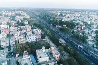 longest train with 300 coaches