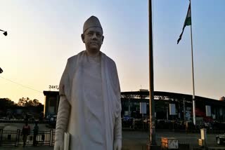 subash chandra bose statue