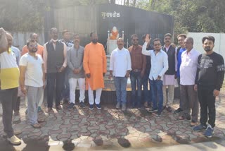 bjp workers celebrates birth anniversary of subhash chandra bose