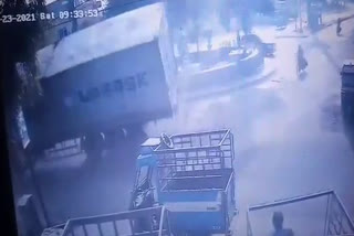 जोधपुर न्यू पावर हाउस चौराहा हादसा,  जोधपुर कंटेनर पलटा सीसीटीवी,  Jodhpur Container Accident,  Jodhpur New Power House intersection