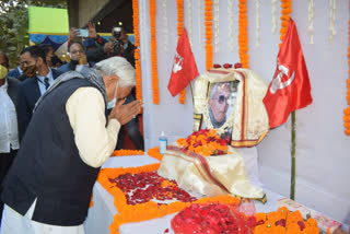 CM pays tribute