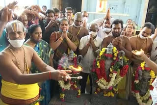 new idols have reached to ramatheertham in vizianagaram district