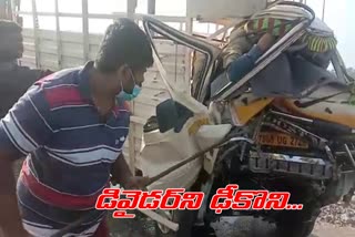 driver-and-cleaner-died-in-road-accident-at-himayat-sagar-orr-in-rangareddy-district
