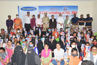 ekalavya foundation, mobile phones to girl students