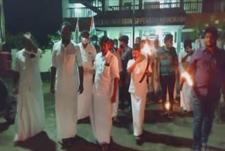 Protest by Youth congress in Thrissur town  സോളാർ കേസ് സിബിഐക്ക് വിട്ട സർക്കാർ നടപടിയിൽ പ്രതിഷേധം  solar case handed over to CBI  തൃശൂർ നഗരത്തിൽ യൂത്ത് കോൺഗ്രസ് പ്രതിഷേധ പ്രകടനം സംഘടിപ്പിച്ചു