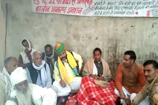 Chandrakant Gupta sitting on strike