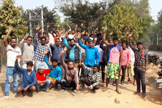 villagers protest regarding heavy vehicles in seraikela