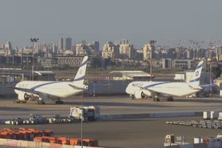 israel suspends international flights due to covid 19