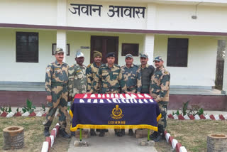 bsf_recovered_silver_ournaments_in_india_bangladesh_border_during_their_petroling_in_malda