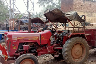 Illegal sand loaded 7 tractor removed by SDPO in palamu