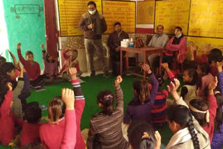हमीरपुर में हुआ स्वास्थ्य परीक्षण शिविर का आयोजन