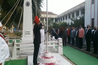 Collector Saurabh Kumar Suman hoisted the flag in Chhindwara