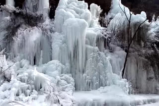 beautiful scenery in china mountains and trees filled with snow