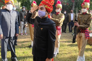 Collector hoisted the flag in ajmer, अजमेर में कलेक्टर ने किया ध्वजारोहण