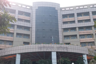 Accountant General Rajiv Kumar hoisted the tricolor in the Accountant General Office