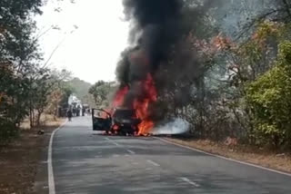 Fire breaks out in moving car in Nabarangapur