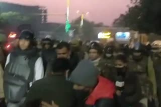 delhi police flag march in ito area