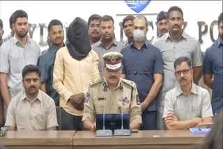 Serial killer  Hyderabad  സീരിയൽ കില്ലർ പിടിയിൽ  ഹൈദരാബാദ്  ഹൈദരാബാദ് വാർത്തകൾ