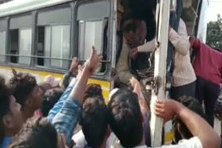 accident missed to rtc bus at kadapa