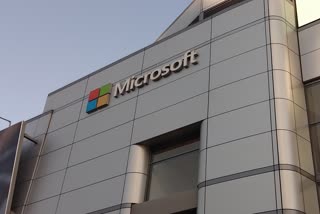 Microsoft logs 17% revenue growth riding on cloud business