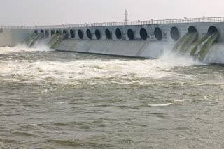 continues-water-flow-from-saraswathi-barrage-to-parvati-barrage-at-gunjapadugu-manthani-mandal-in-peddapalli-district