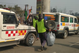 ambulances at Tikiri border