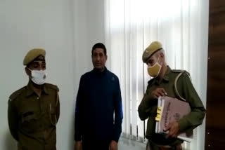 absconded Criminl arrested in delhi ,  फरार अपराधी दिल्ली में गिरफ्तार