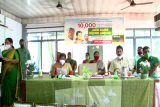 1,013 offices in Kollam became green offices  കൊല്ലത്തെ 1,013 ഓഫീസുകൾ ഹരിത ഓഫീസുകളായി  Minister Mersikuttyamma  മന്ത്രി മേഴ്‌സിക്കുട്ടിയമ്മ