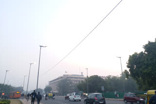 On January 27 the minimum temperature reached 5 degrees in delhi