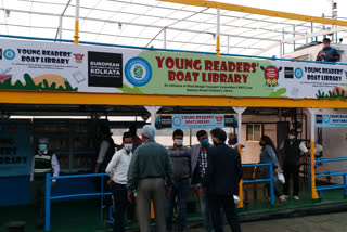 Inauguration of a floating library for tourists in Kolkata