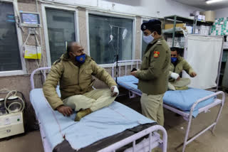 DCP Deepak Yadav knows the condition of injured policemen IN DELHI