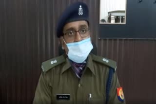 जानकारी देते अपर पुलिस अधीक्षक पश्चिमी कपिल देव सिंह.