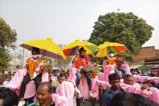 grand welcome of hockey players in simdega