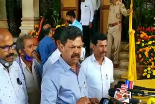 renukacharya pressmeet near vidhansoudha