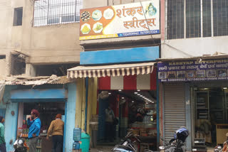 firing on sweet shop owner in ranchi