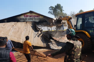 JCB of administration goes on illegal encroachment
