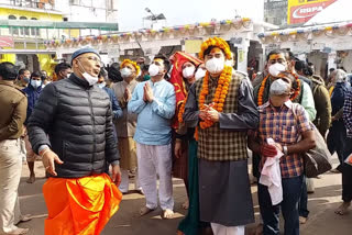 chief justice of jharkhand dr. ravi ranjan reached baba temple deoghar