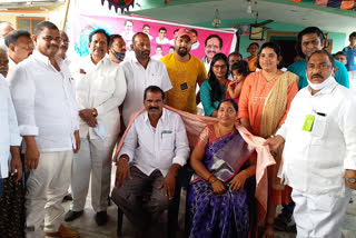 mla sandra venkata veeraiah Honor program to best sarpanch  of kodavati mettu panchayat in khammam district