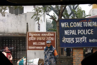 Indo-nepal border opens after 10 months  india nepal border opens in bahraich  indians allowed entry into nepal border  bahraich news  indians will now be able to go to nepal  നീണ്ട 10 മാസങ്ങൾക്ക് ശേഷം ഇന്തോ-നേപ്പാൾ അതിർത്തി തുറന്നു  നിയന്ത്രണങ്ങളില്‍ നിരവധി ഇളവുകള്‍