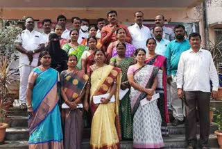 municipal vice chairperson and councillors walk out from meeting at huzurabad municipality in karimnagar district